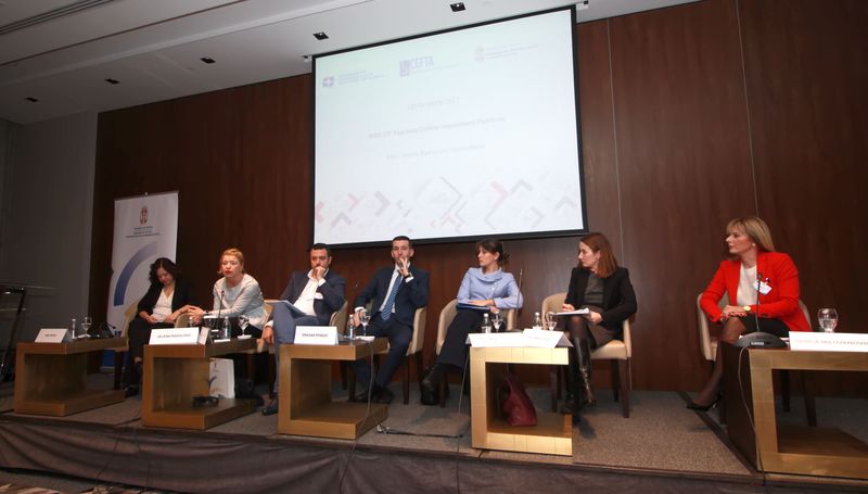 Beograd, 21. novembra 2017. - Ministar trgovine, turizma i telekomunikacija Rasim Ljajic i predsednik Privredne komore Srbije Marko Cadez na skupu "CEFTA nedelja 2017'' koji se odrzava u hotelu Metropol. FOTO TANJUG/ RADE PRELIC/ bk