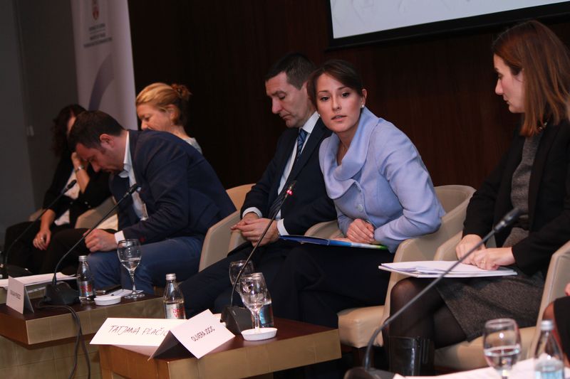 Beograd, 21. novembra 2017. - Ministar trgovine, turizma i telekomunikacija Rasim Ljajic i predsednik Privredne komore Srbije Marko Cadez na skupu "CEFTA nedelja 2017'' koji se odrzava u hotelu Metropol. FOTO TANJUG/ RADE PRELIC/ bk